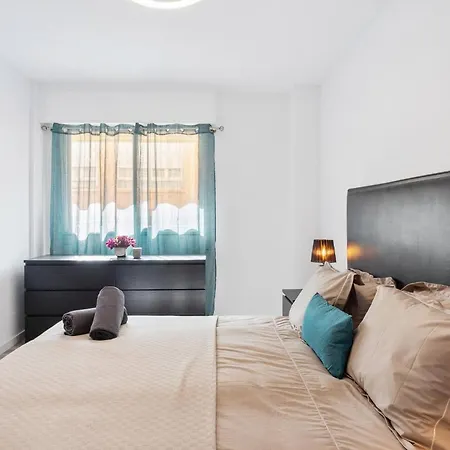 Noche By The Sea Apartment